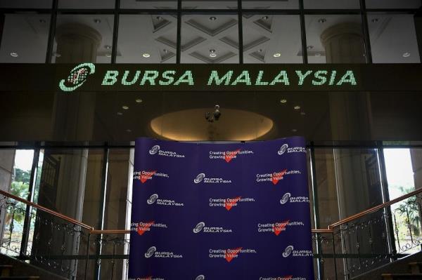 Foreign investors extend buying spree for fifth consecutive week